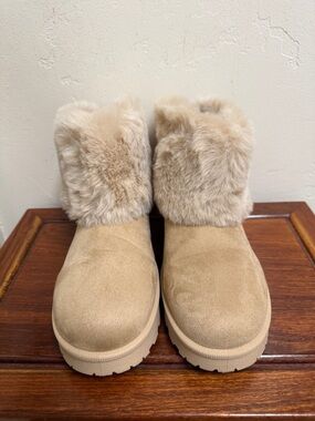 Beige Chic Ankle Boots with Plush Faux Fur Cuffs